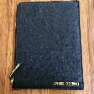 OPENING CEREMONY - BLACK CLUTCH